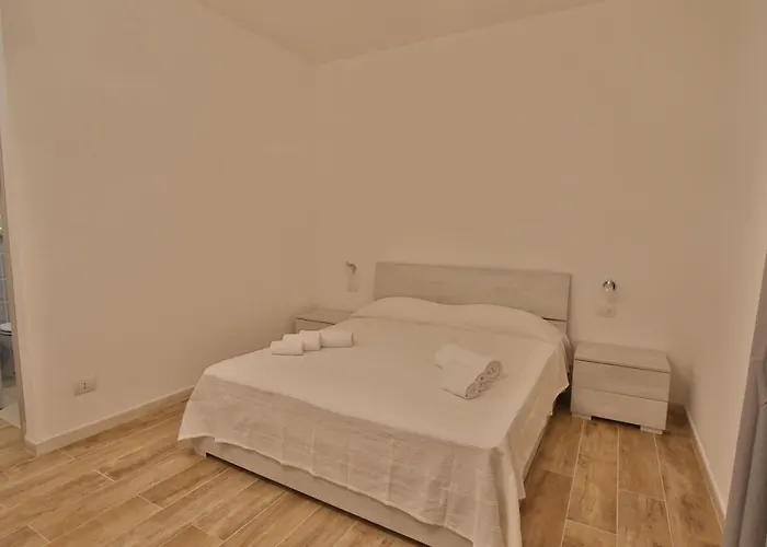 Les Chambres Au Centre San Teodoro 