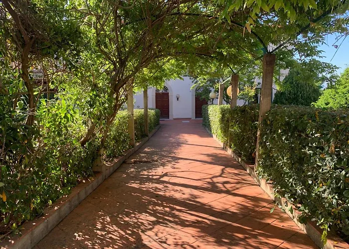 Room In Villa -Livorno - Montenero