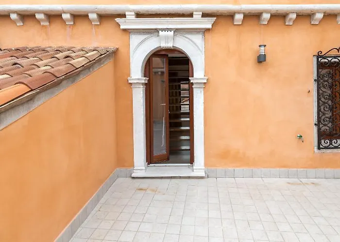 Charming Palace Corte Del Teatro Venezia