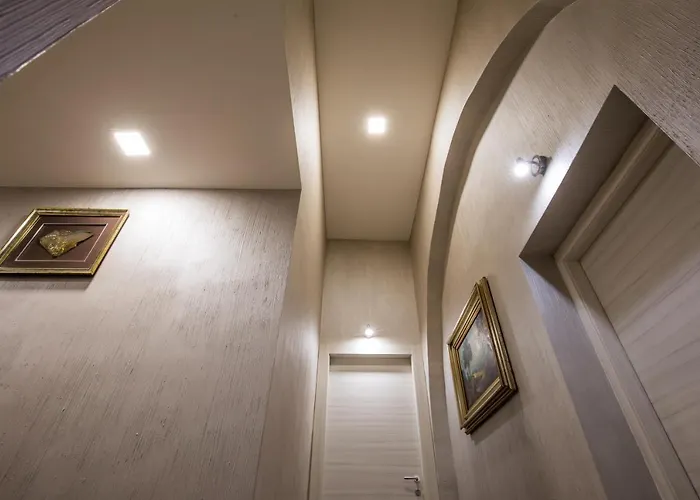 Parthenope Suite Rooms Vomero Vanvitelli a 2 min quartieri spagno via Toledo Napoli
