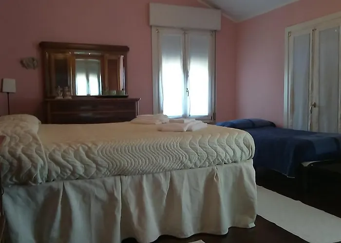 Corte Posta B&B - parcheggio e bagno in camera - ideale per Coppie, Soggiorni di lavoro, Viaggiatori interessati a arte e cultura Mantova
