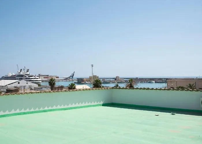 Carlo V - Holiday Rooms Porto Empedocle