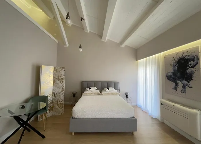 Off House Borgo Suite, Nettuno