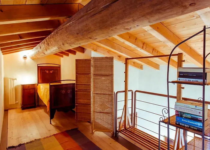 Cascina La Palazzina Aparthotel Salò