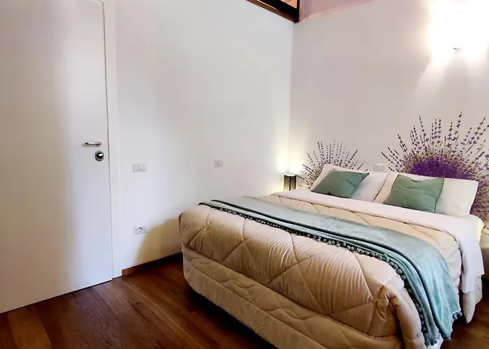 Stanza Con Bagno Privato Orvieto Centro Storico, Aria Condizionata NETFLIX Vicino al Pozzo della Cava-Affittacamere Carvajal Rooms