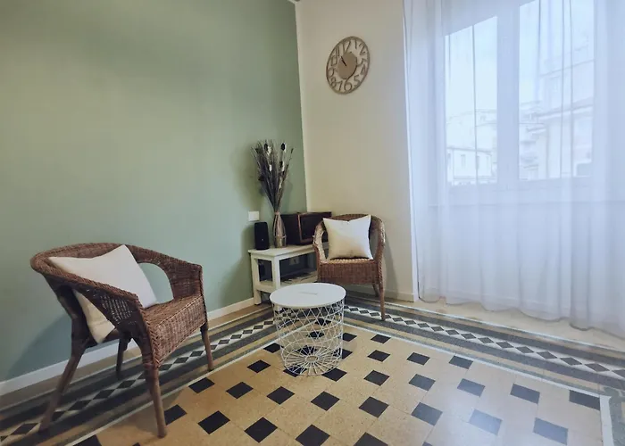 Hotel AZZURRA Ridi Che Ti Passa Alassio