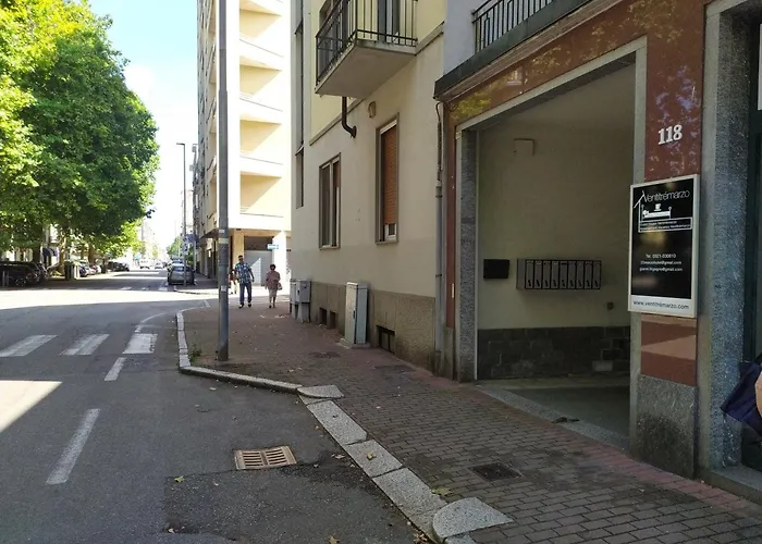 Bed and Breakfast Ventitrémarzo Novara
