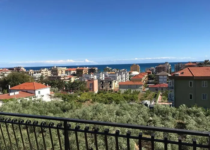 Bike And Breakfast Apartments Pietra Ligure