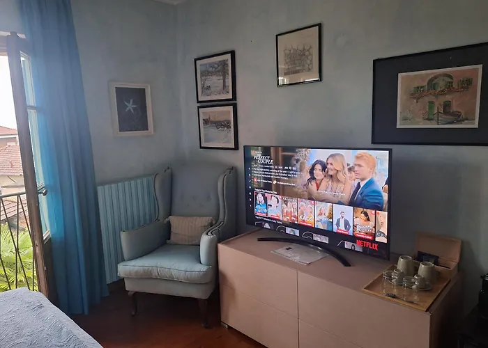 The Ortensia, Our Room With Lake View, Spacious Park-Facing Balcony And Private External Bathroom At The Villa Isabella Stresa