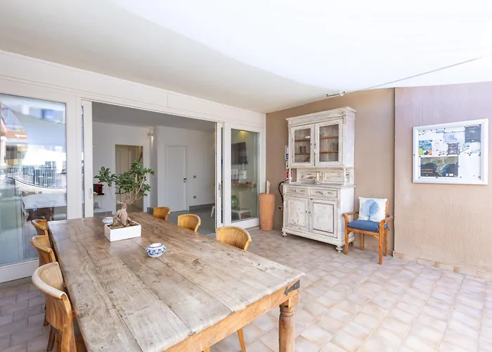 Domu Ajaju Guest House Villasimius