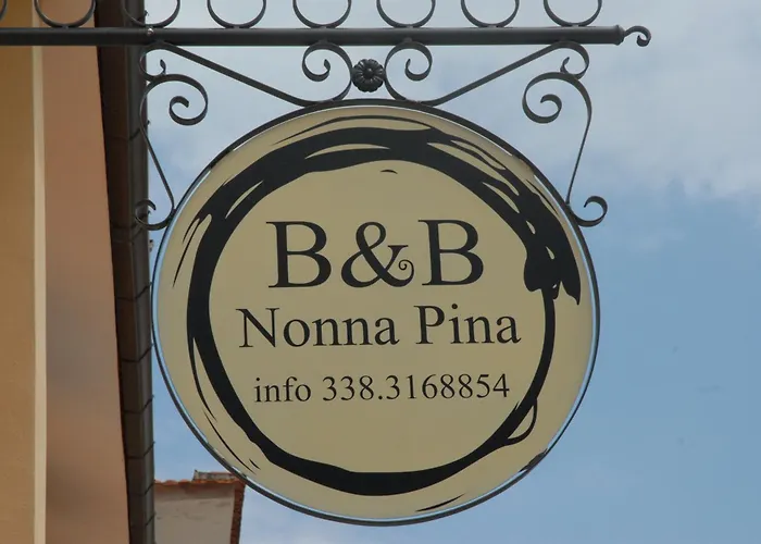 Nonna Pina Traditional & Elegant B&B Scario