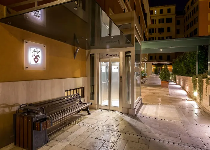 Hotel Domus Carmelitana Roma