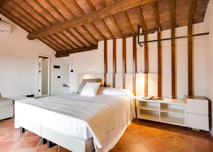 Ferrara Rooms