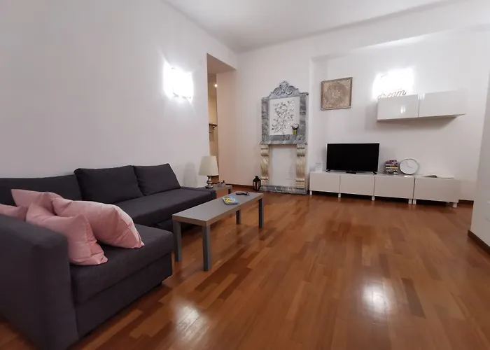 Affittacamere e appartamenti - Rent rooms&Apartments Le Camere Nel Corso - ADULTS ONLY La Spezia