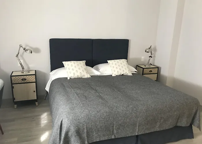 Dimora 16 Rooms & Garden Prato 