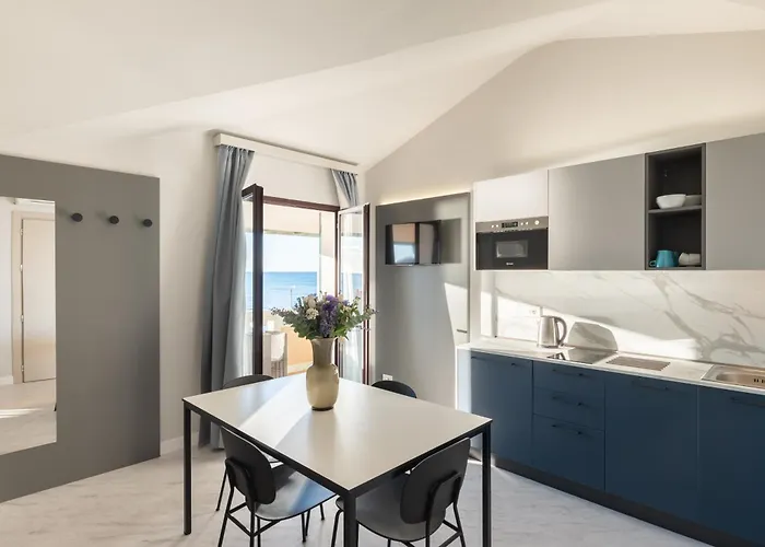 Aparthotel Del Prado Riva Ligure