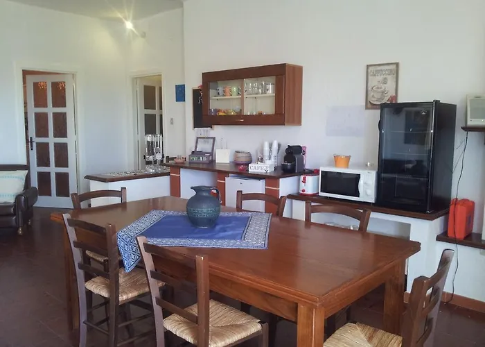 Bed and Breakfast Al Sole Di Pula