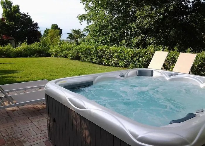 Bed and Breakfast Casal Del Pigno - Contry House With Pool Peschiera del Garda