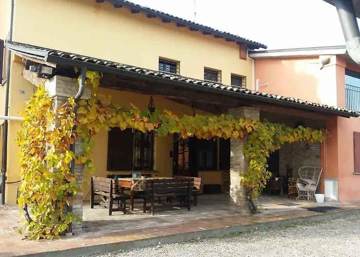 Bed and Breakfast R&B Albero Cavo Parma